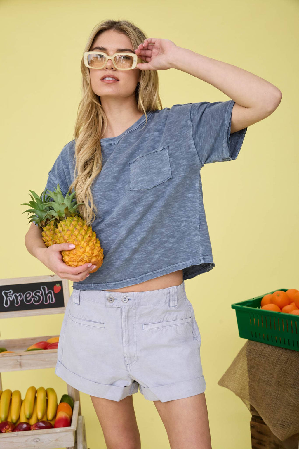 RAW EDGE EXPOSED SEAM SHORT SLEEVE KNIT CROP TOP