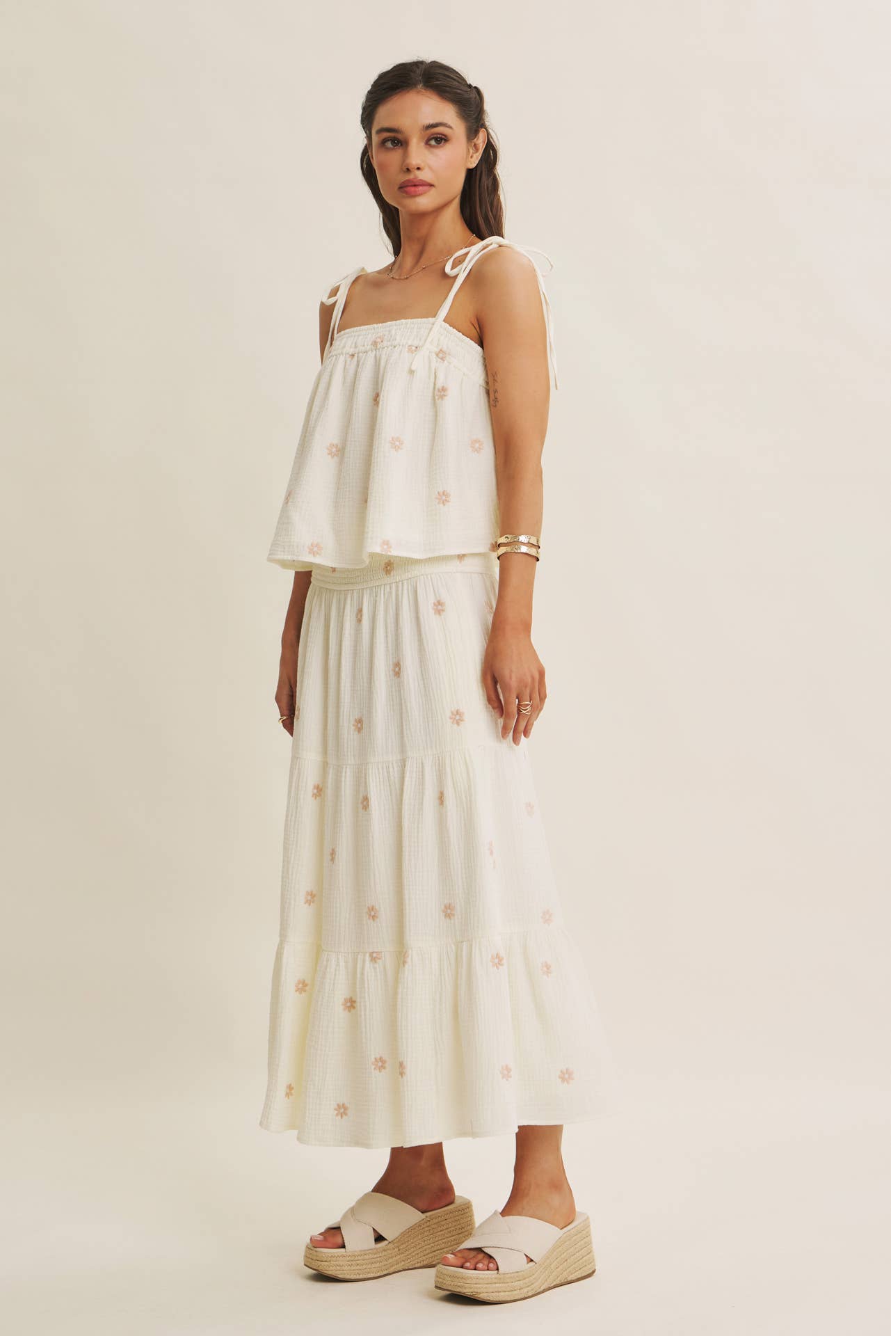 SUNSET FIELD EMBROIDERED COTTON GAUZE TANK WITH TIE STRAPS