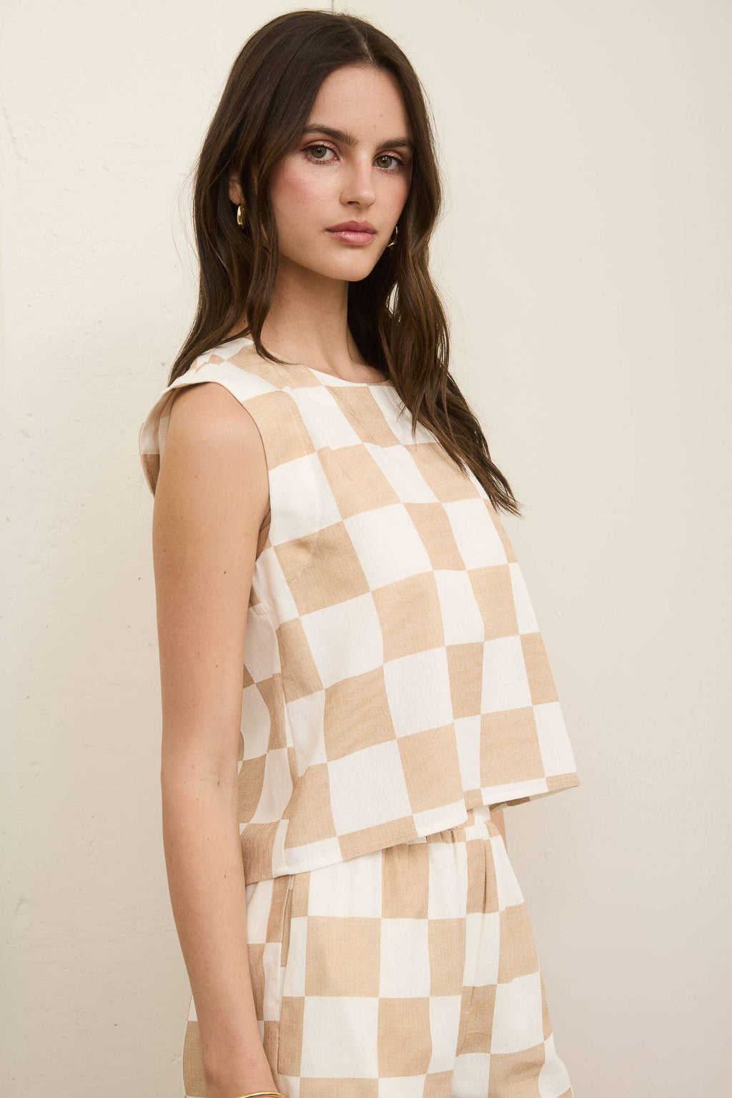CHECKERED SLEEVELESS LINEN CROP TOP