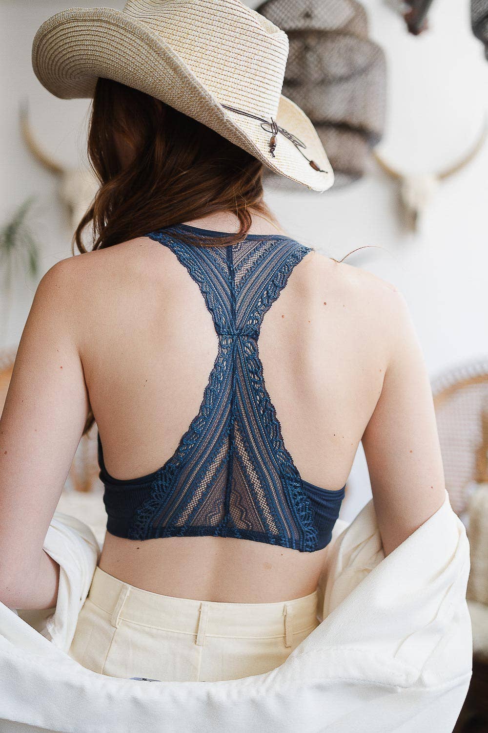 High Sell Through! Seamless Front Lace Racerback Bralette 💙