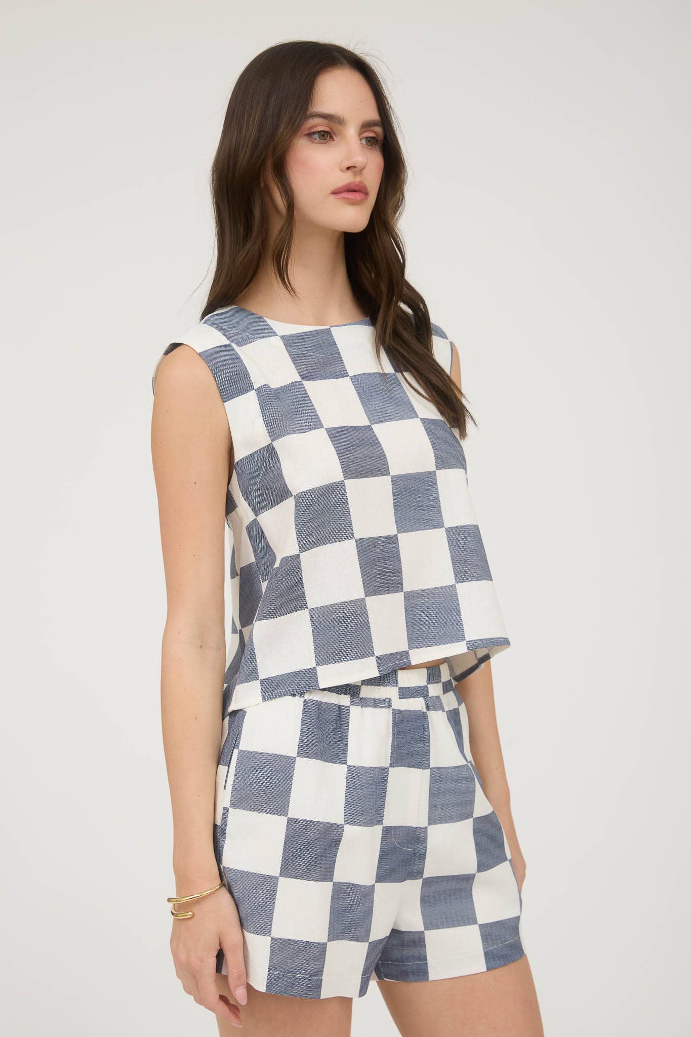 CHECKERED SLEEVELESS LINEN CROP TOP